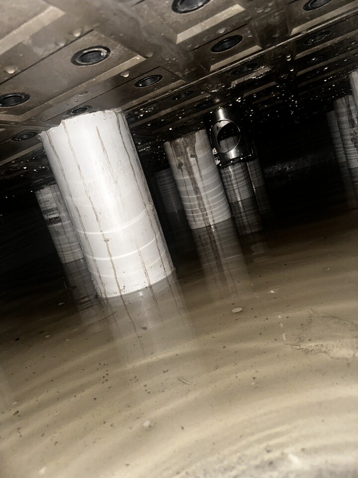 Underfloor view beneath a Cadar monolithic filter floor